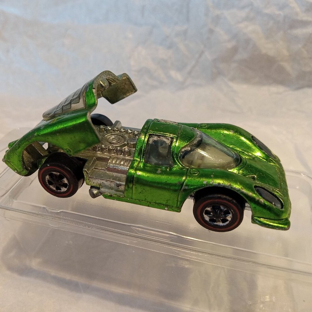 Hot Wheels Redline Porsche P-917 Apple Green - Picture 4 of 7